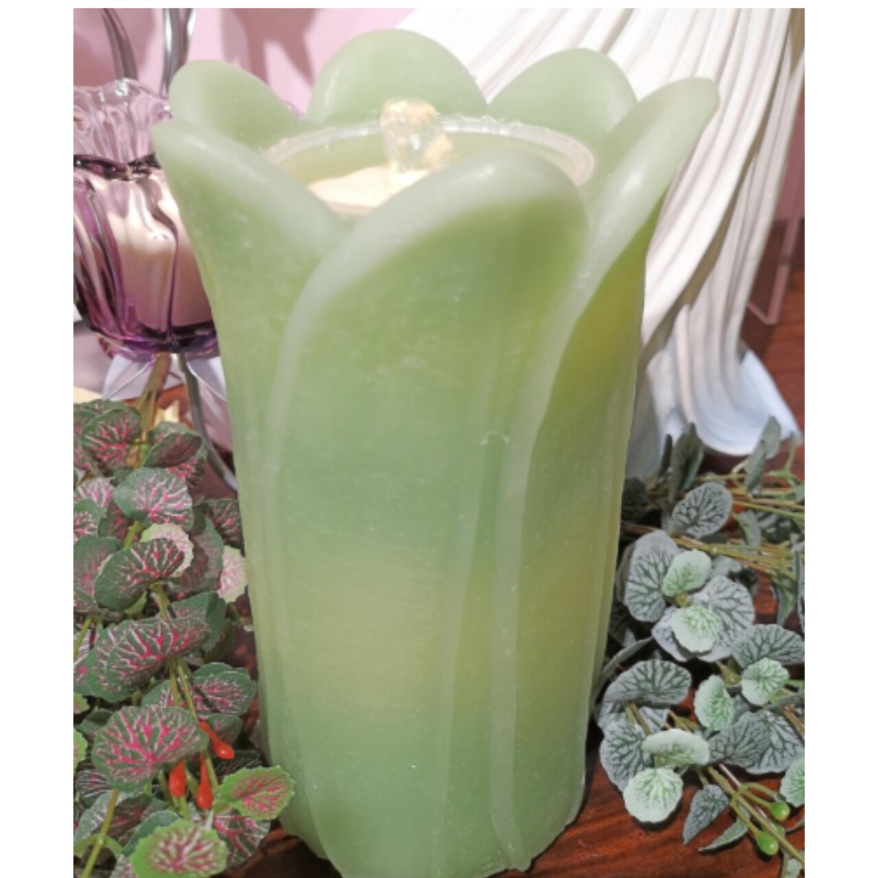 4.75x8 Green Tulip Fountain Candle – LED Bubbling Candle with Remote-LC3260-GRN